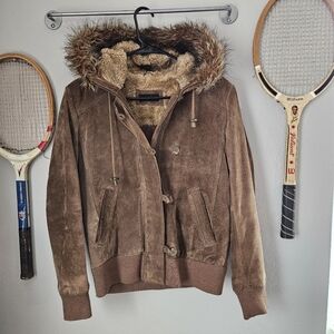 Excellent vintage 80s brown suede leather bomber with fur trimmed hood